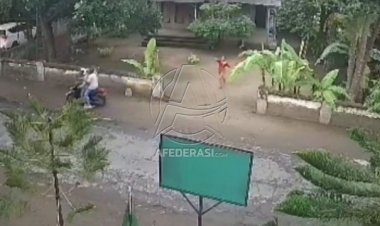 Aksi Penjambretan Terekam CCTV, Polisi Buru Pelaku