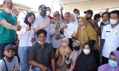 Wujudkan Jaringan Listrik, Mas Dhito Disambut Hangat Warga Terdampak Bandara Kediri