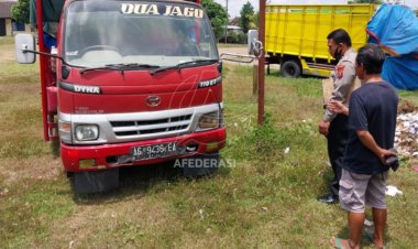Tersenggol Truk Saat Parkir, Pemotor di Kediri Meninggal