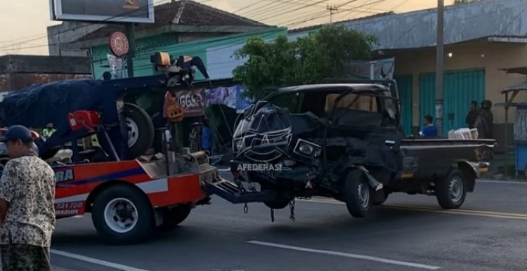 Kecelakaan Karambol di Jalan Raya Madiun - Surabaya Tiron, Satu Korban Tewas