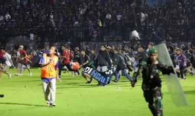 127 Korban Meninggal Usai Pertandingan Arema vs Persebaya, 2 Korban Personil Polisi