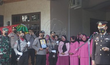 Gugur Dalam Bertugas, Polri Berikan Penghargaan Satu Tingkat untuk Bripka Andik Purwanto