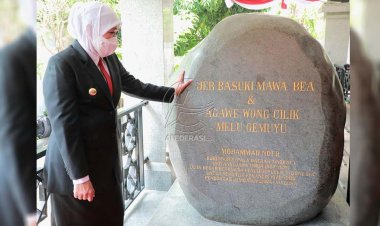 Jelang HUT Jatim, Khofifah Ziarah ke Pusara RPH. M. Noer