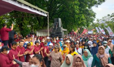 Ribuan Warga Antusias Ikuti Jalan Sehat Dalam Rangka Peringatan Hari Koperasi Ke- 75