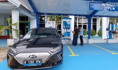 Dukung Ekosistem Kendaraan Listrik, PLN Gaet 48 Calon Mitra SPKLU dan SPBKLU