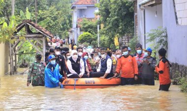 Bencana Hidrometeorologi, Gubernur Khofifah Imbau  Pemda Lakukan Mitigasi