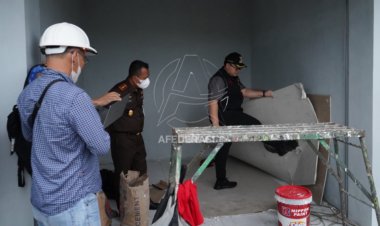 Sidak Pasar Wates, Bupati Kediri Temukan Material Tak Sesuai Spesifikasi Pembangunan