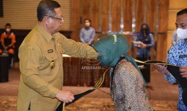 Tumbuhkan Minat Baca, Bupati Maryoto Kukuhkan Bunda Literasi