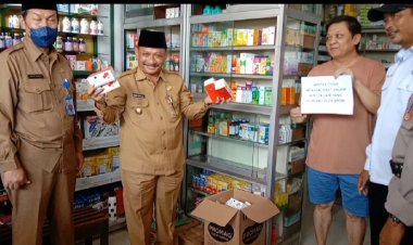 Antisipasi Penjualan Obat Sirup, Bupati Situbondo Sidak Apotik