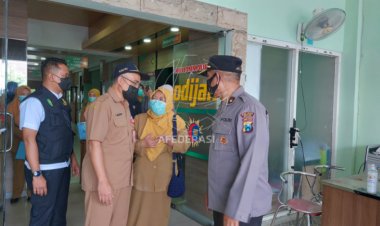 Dinkes Kediri Bersama Polisi Sidak Apotek, Sasar Obat Sirup yang Masih Beredar