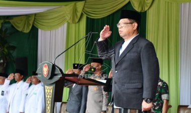 Bupati Maryoto Pimpin Upacara Hari Santri 2022