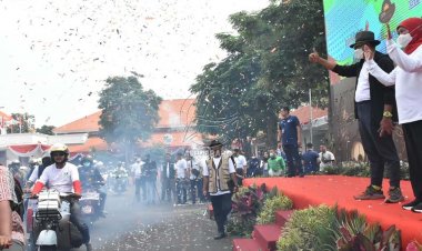Khofifah Lepas Rombongan East Java VW dan Vespa Festival 2022