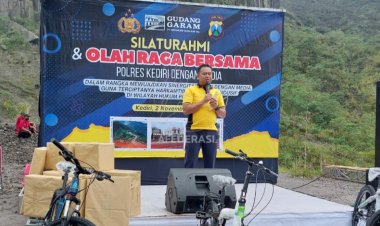 Polres Kediri Gelar Olahraga Bersama Awak Media di Area Gunung Kelud