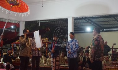 Bupati Tulungagung Hadiri Pemindahan Pusaka Tombak Kyai Upas ke Pendopo Kanjengan Kepatihan