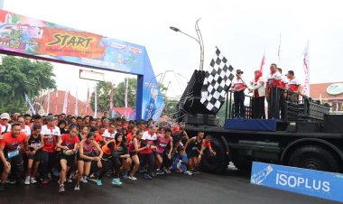 Khofifah Lepas Ribuan Peserta Jatim Run For Heroes 2022