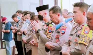 Polres Situbondo Gelar Shalat Ghaib, Bagi Korban Gempa di Cianjur