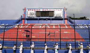 Indonesia Lanjutkan Liga Sepak Bola Pasca Tragedi Stadion Kanjuruhan