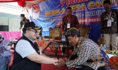 Datang ke TPS, Bupati Kediri Pantau Langsung Pilkades