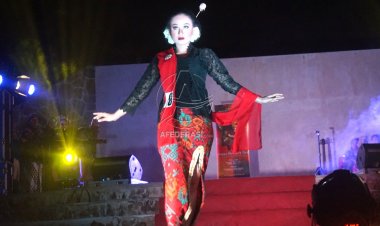 Sambut Hari Ibu, Komunitas WWE Gelar Lomba Fashion Show