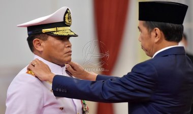 Jokowi Lantik Kepala Staf Angkatan Laut (KSAL)