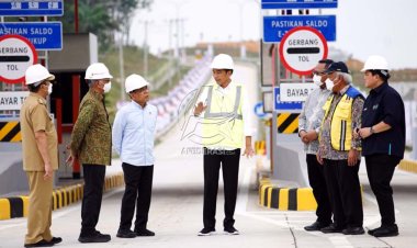 Jokowi Resmikan Tol Pekanbaru-Bangkinang