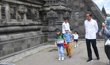 Ajak Cucu ke Candi Prambanan,  Jokowi Promosikan Wisata Edukasi