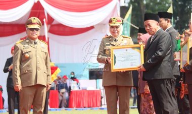 10 Walikota - Bupati Terima Penghargaan Pembina K3