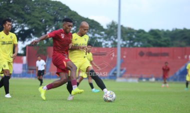 Gagal Lawan Persita Tangerang, Persik Kediri Jajal Kekuatan Tim Lokal