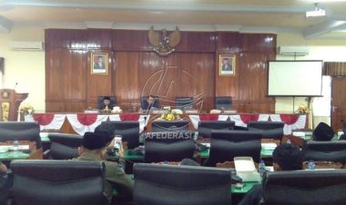 DPRD Trenggalek Gelar Rapat Paripurna Pembahasan Perubahan AKD