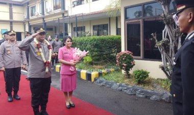 Kedatangan Kapolres Baru, AKBP Teddy Chandra Disambut Meriah Jajaran Polres Kediri Kota