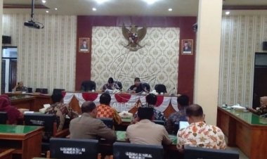 Komisi I DPRD Trenggalek Evaluasi Terkait Keberadaan Swalayan Jejaring