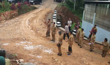 Melalui Kegiatan Safari, Bupati Arifin Tinjau Infrastruktur di Kecamatan Pule