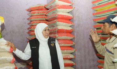 20 Ton Beras Digelontorkan pada Operasi Pasar di Sidoarjo