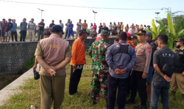 Pemotor Hanyut Diterjang Air Bah Saat Seberangi Sungai Konto