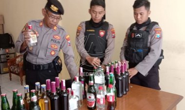 Samapta Polres Situbondo Sita Puluhan Botol Miras