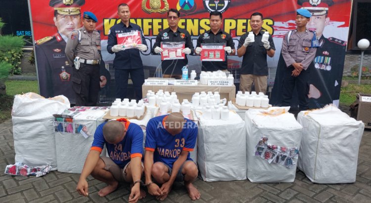 Tergiur Upah Rp10 Juta, Dua Pemuda di Kediri Nekat Jadi Kurir Narkotika