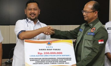 Bupati Gresik Terima Kucuran Dana Rp 250 Juta dari BNPB, Tangani Banjir dan Longsor Pulau Bawean
