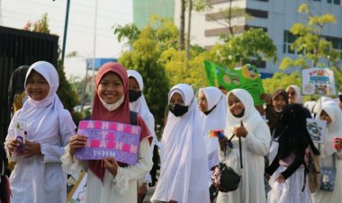 SD Muhammadiyah 2 GKB Gencarkan Gerakan Gemar Bersedekah
