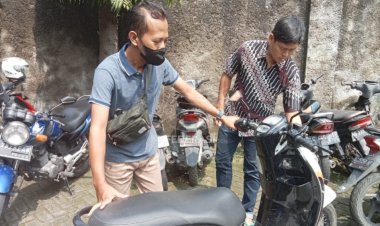 Lagi Asik Main Bola, Pria Asal Kandangan Kehilangan Sepeda Motor, Ini Kronologinya