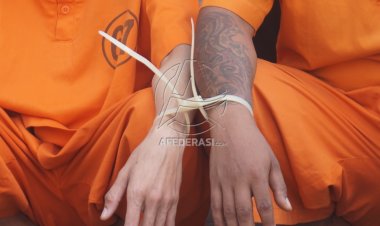 Polisi Ringkus Dua Produsen Petasan dan Sita 30 Kg Bahan Peledak di Tulungagung