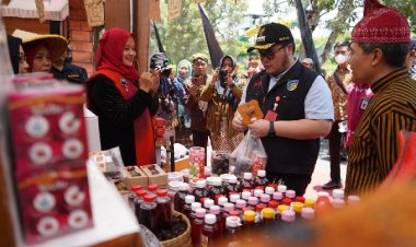 Gelar Pameran UMKM Jadoel, Mas Dhito Inginkan UMKM terus Berprogres