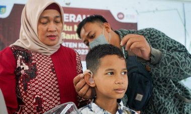 Tindaklanjuti Instruksi Mas Dhito, Dinas Sosial Salurkan Bantuan Penyandang Disabilitas