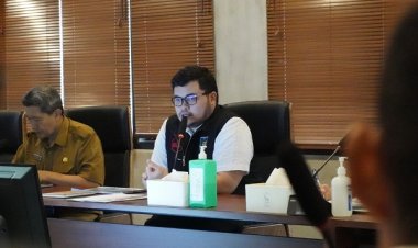 Pastikan Tak Ada Permintaan Komisi, Mas Dhito Minta Kontraktor Jaga Kualitas Proyek Stadion Rp150 miliar