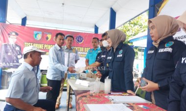 Sopir dan Kernet Bus di Terminal Pare Kediri Jalani Tes Urine, Ini Hasilnya