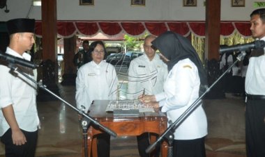 Bupati Arifin Lantik Ratusan Kepala Sekolah di Trenggalek