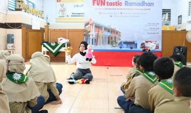 Ngabuburit Cerdas Ala Siswa SD Muhammadiyah GKB 2 Gresik