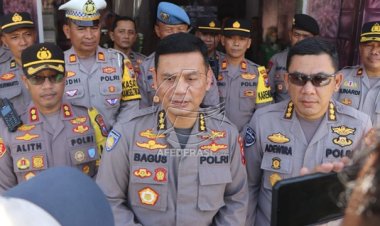 Pamatwil Polda Jatim Tinjau Pos Pelayanan di Trenggalek