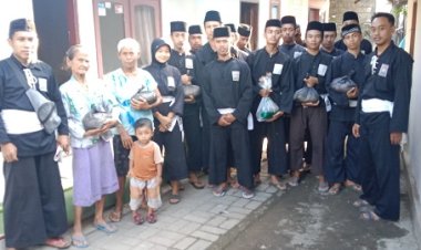 PSHT Jember Bagikan Zakat Fitrah