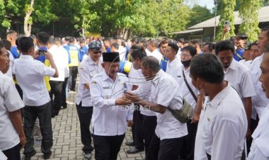 Hari Pertama Masuk Kerja, Bupati Karna Sidak Sejumlah OPD