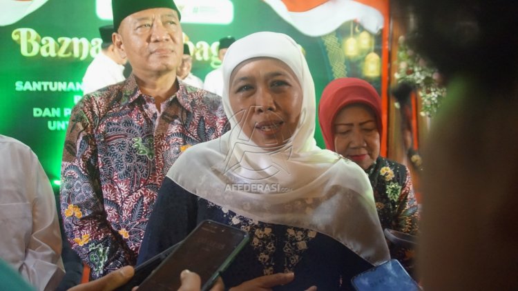 Roadshow Safari Ramadan, Gubernur Jatim Santuni Ribuan Anak Yatim Piatu di Tulungagung